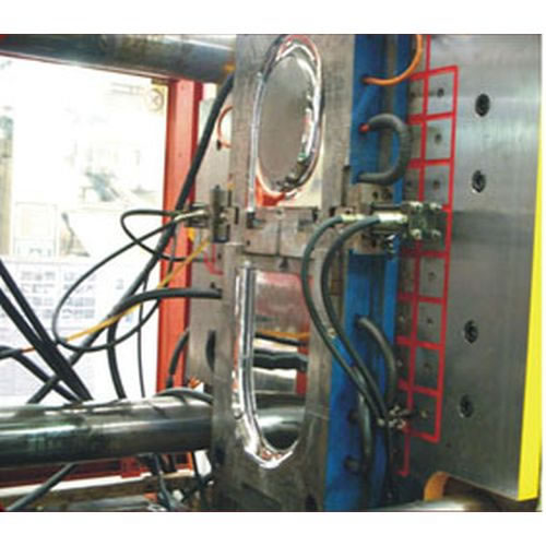 Injection Molding Machine Rapid Die-Change System